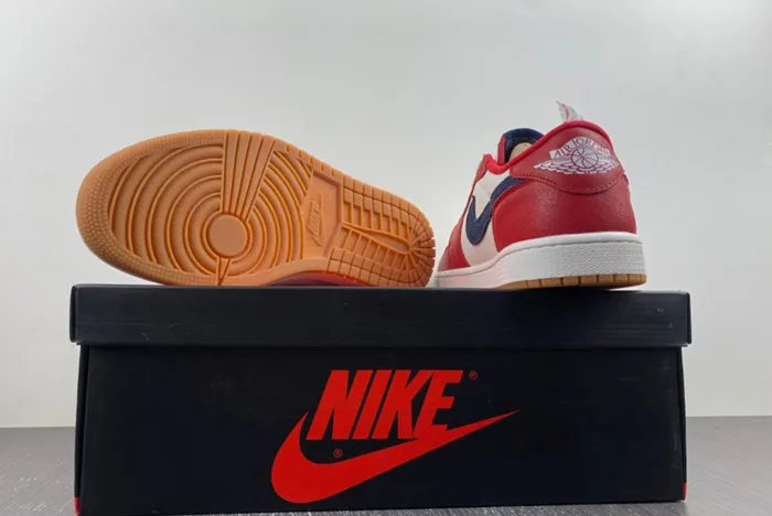 AIR JORDAN 1 LOW  DZ0790-100