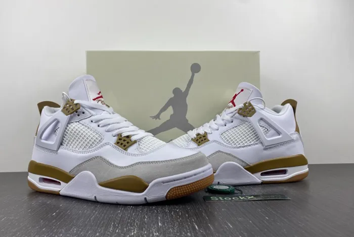 Nike SB x Air Jordan 4 DR5415-120