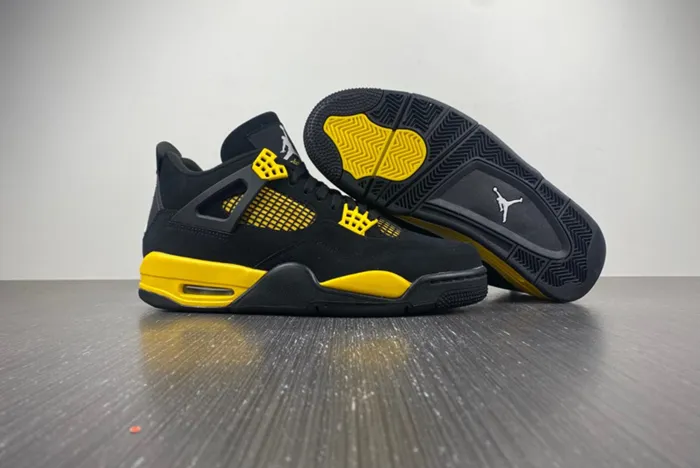 AIR JORDAN 4 RETRO THUNDER DH6927-017