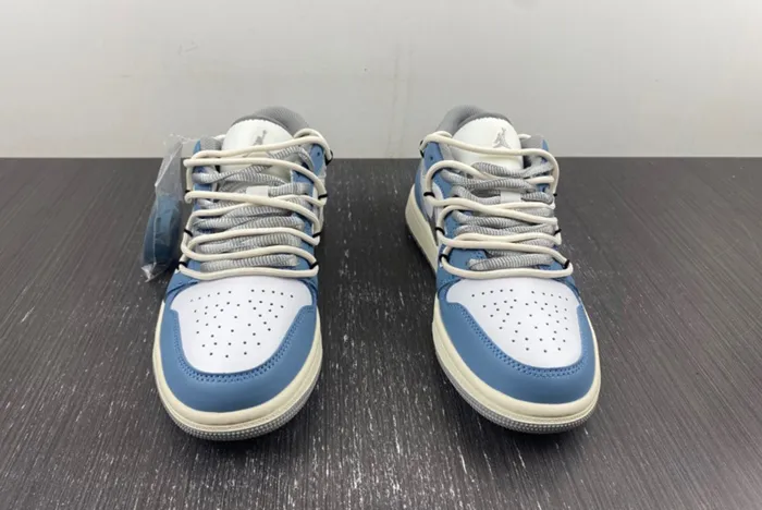 Air Jordan 1 Low Blue Grey Silver 553558-053