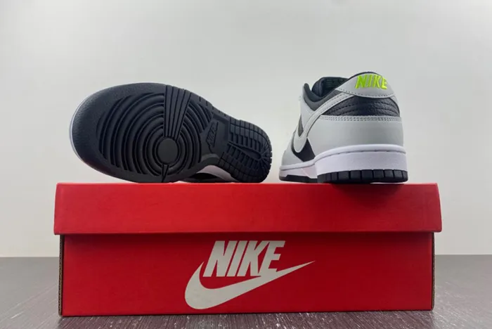 5K1 Nike Dunk Low Reverse Panda FD9756-001