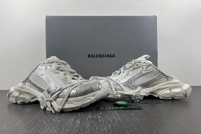 Ba*len*cia*ga track sandles gray