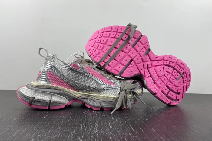 Ba*len*cia*ga triple s734731 w3xl5 9050