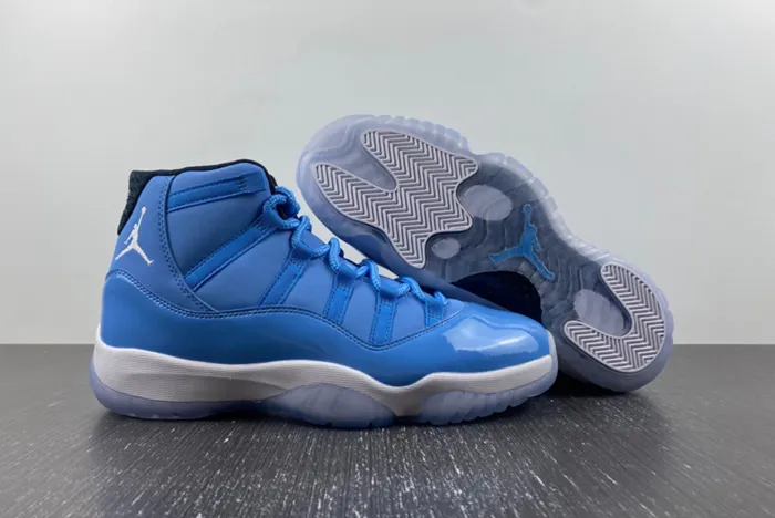 Air Jordan 11 Pantone 717602-900