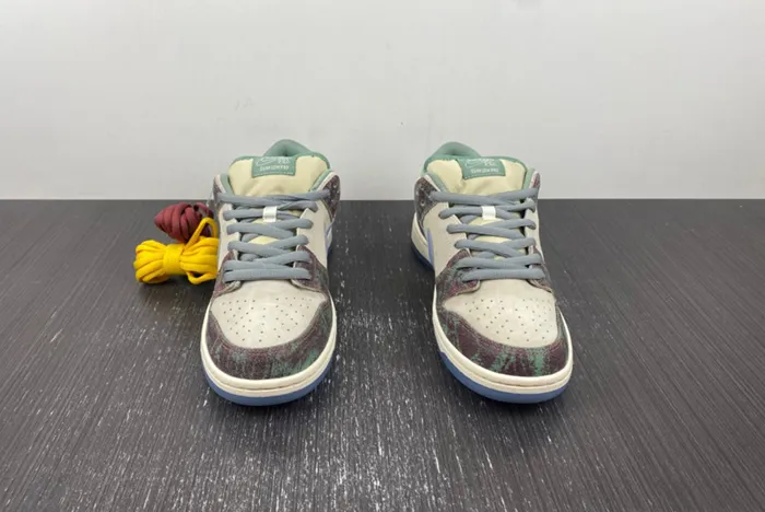 Crenshaw Skate Club x Nike SB Dunk Low FN4193-100