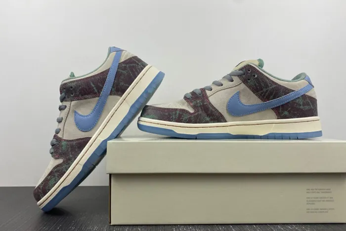 Crenshaw Skate Club x Nike SB Dunk Low FN4193-100