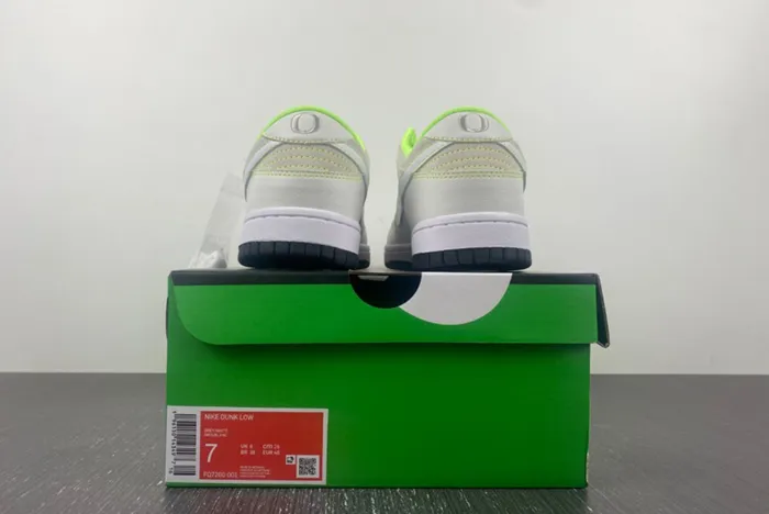 Dunk Low Oregon PE Ducks of a Feather FQ7260-001