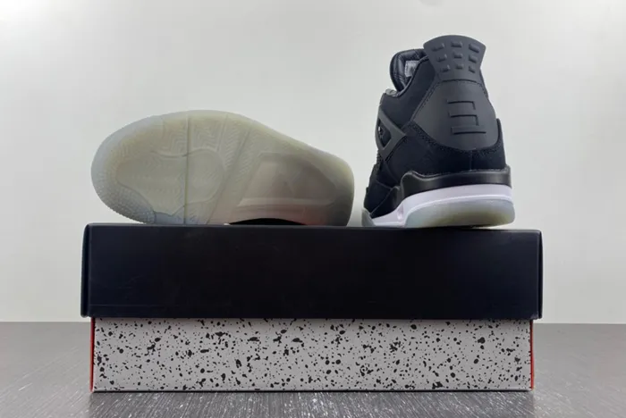 Air Jordan 4   136863