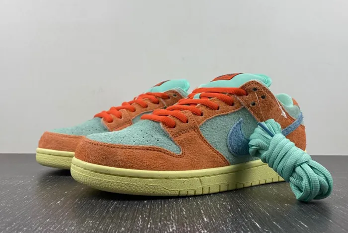 Nike SB Dunk Low Noise Aqua DV5429-800
