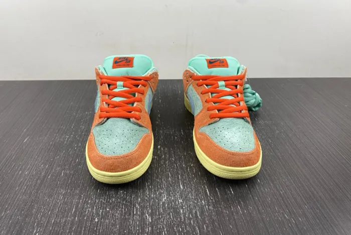 Nike SB Dunk Low Noise Aqua DV5429-800