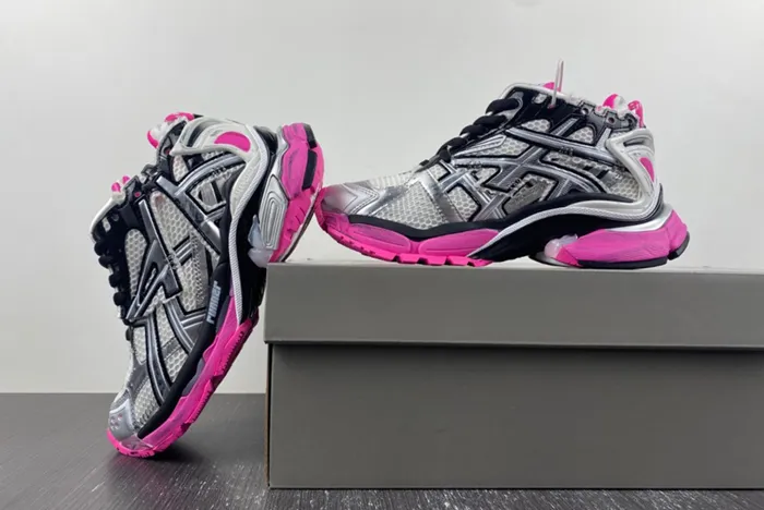 Ba*len*cia*ga -runner 677402 w3rbw 9155