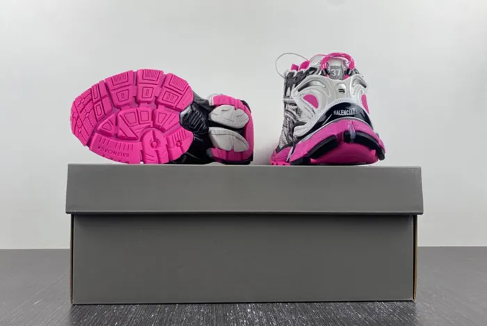 Ba*len*cia*ga -runner 677402 w3rbw 9155