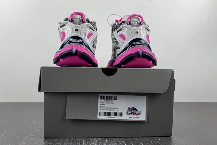 Ba*len*cia*ga -runner 677402 w3rbw 9155