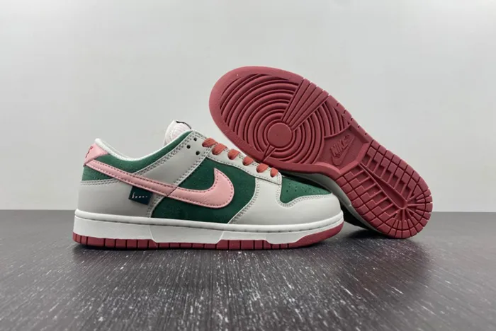 Nike Dunk Low All Petals United FN8923-061