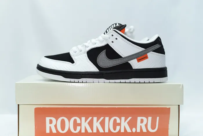 TIGHTBOOTH x Nike SB Dunk Low