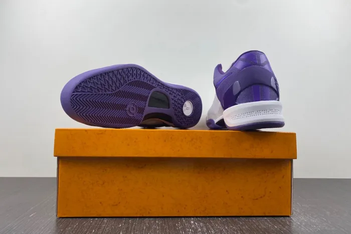 Nike Kobe 8 Protro “White Court Purple FQ3549-100
