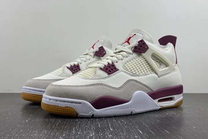 SB x Jordan 4 Sapphire DR5415-102