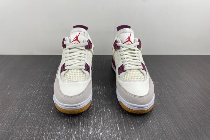 SB x Jordan 4 Sapphire DR5415-102