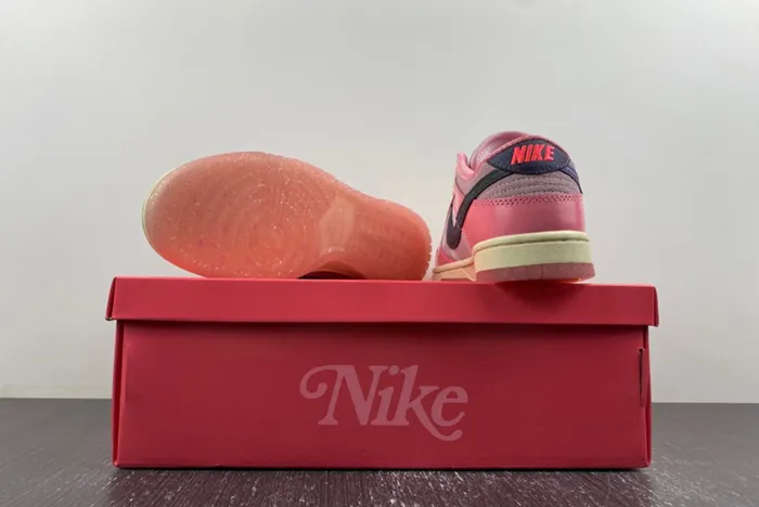 Nike Dunk Low Barbie FN8927-621