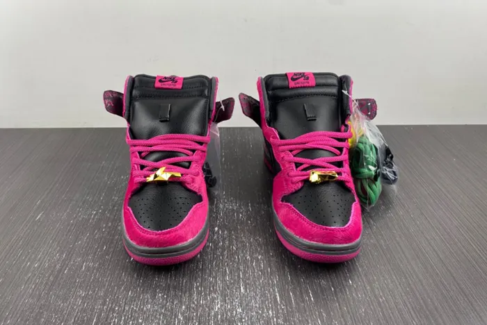 Run The Jewels x Nike SB Dunk Low DX4356-600