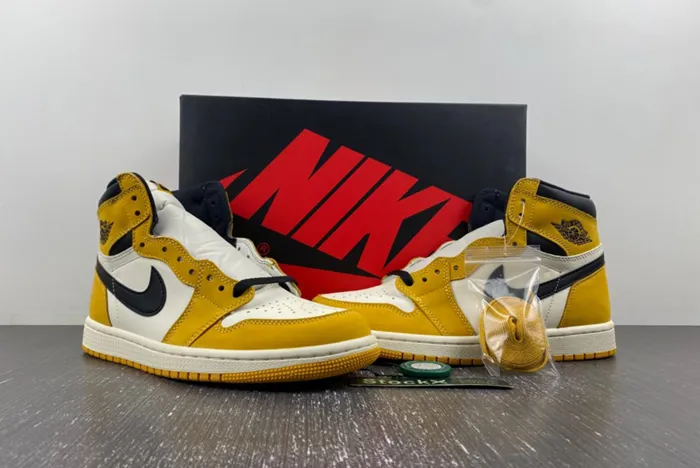 Air Jordan 1 High OG Yellow Ochre DZ5485-701