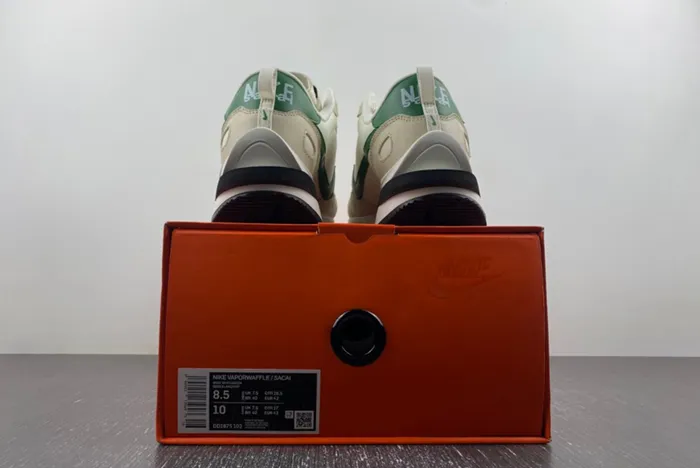 Sacai x VaporWaffle Tour Yellow DD1875-102