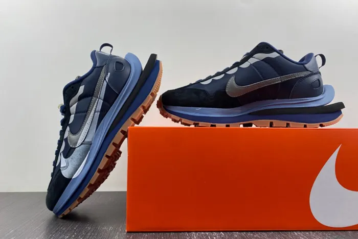 Sacai x VaporWaffle Tour Yellow DD1875-700