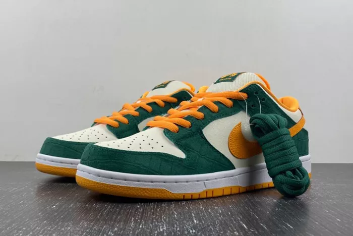 Nike SB Dunk Low Pro 304292-383