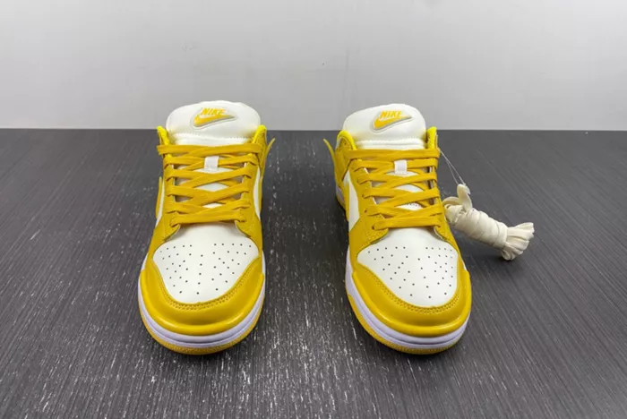 Nike Dunk Low Twist Vivid Sulfur DZ2794-100