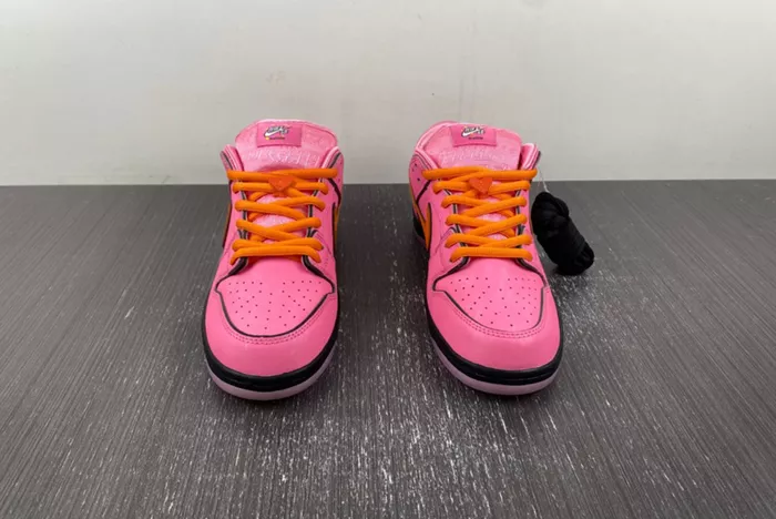 The Powerpuff Girls x Nike SB Dunk Low Blossom FD2631-600