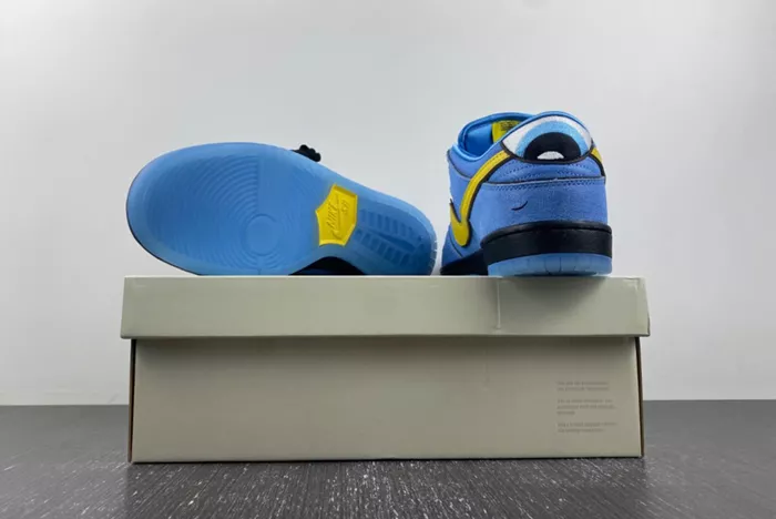 The Powerpuff Girls x Nike SB Dunk Low Bubbles FZ8320-400