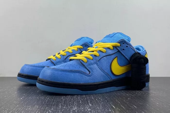 The Powerpuff Girls x Nike SB Dunk Low Bubbles FZ8320-400
