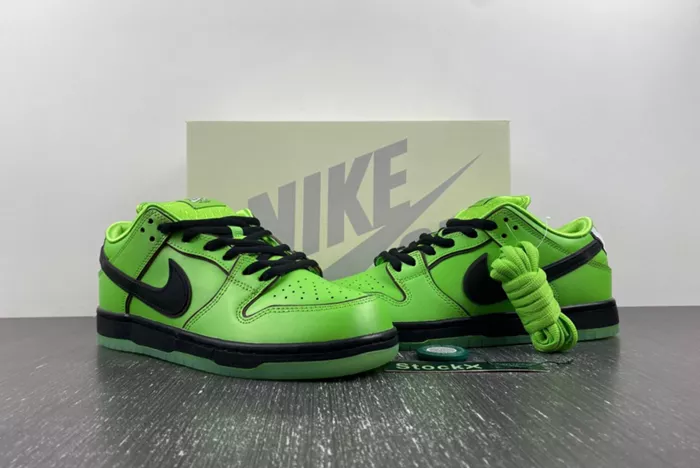 The Powerpuff Girls x Nike SB Dunk Low Green FZ8319-300