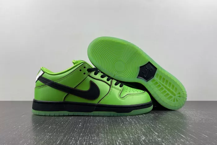 The Powerpuff Girls x Nike SB Dunk Low Green FZ8319-300