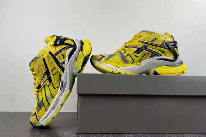 Ba*len*cia*ga 677402-w2rd3-0510