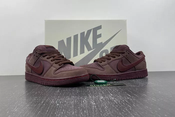 Nike Dunk SB N0619-600