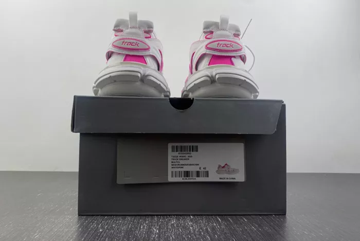 Ba*len*cia*ga -tracker 677402 w3rbw 1093