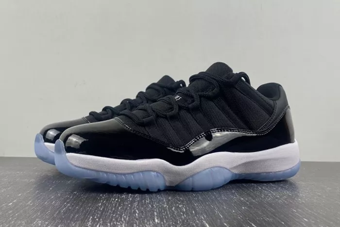 Air Jordan 11 Low Space Jam FV5104-004