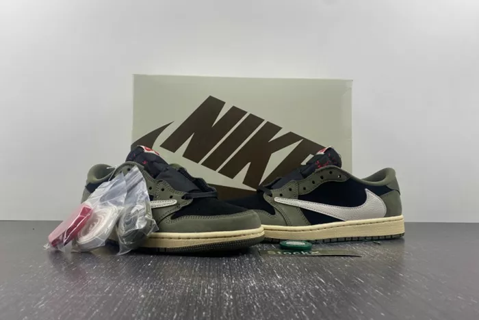 TS x AJ1 Travis Scott x Air Jordan 1 Low OG DM7866-002-1