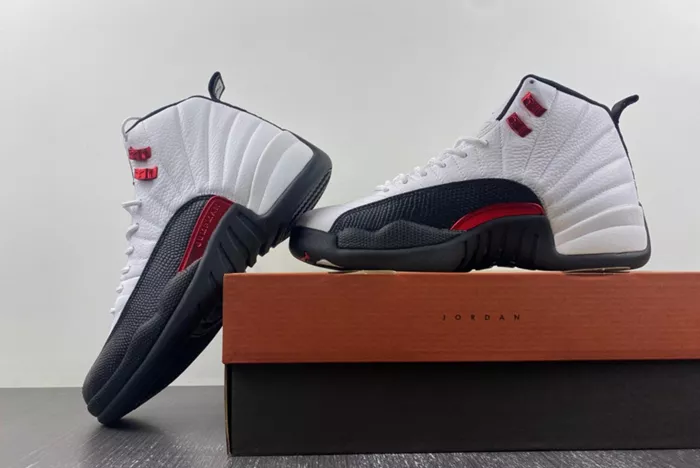 Air Jordan 12 Red Taxi CT8013-162
