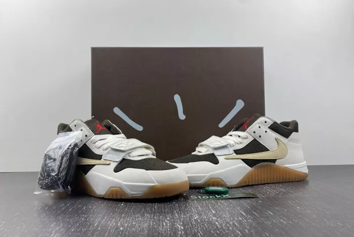 Travis Scott x Jordan Cut The Check FZ8117-100 -2