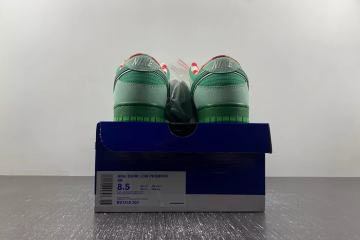 Concepts x Nike SB Dunk Low BV1310-303