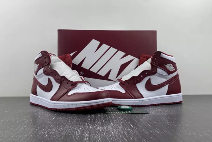 Air Jordan 1 High OG Team Red DZ5485-160