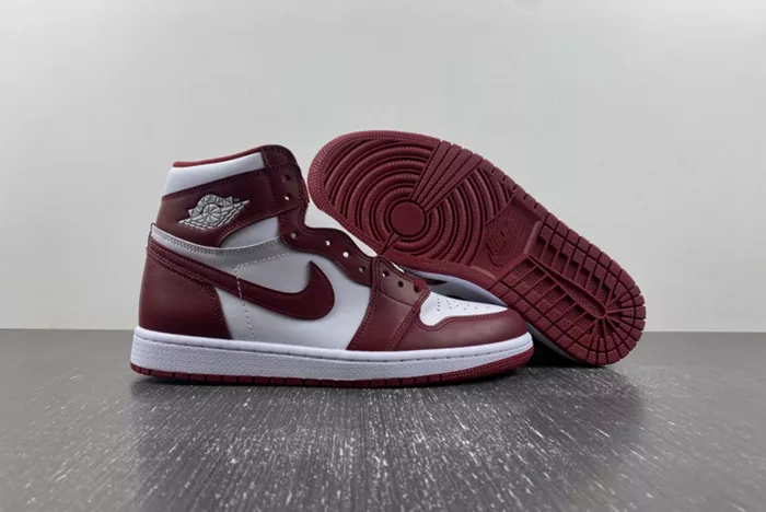Air Jordan 1 High OG Team Red DZ5485-160