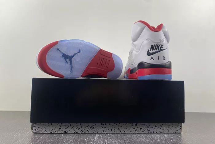 Air Jordan 5 Fire Red 136027-120