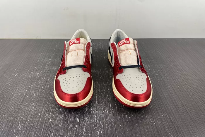 Trophy Room x Air Jordan 1 Low OG Home FN0432-100