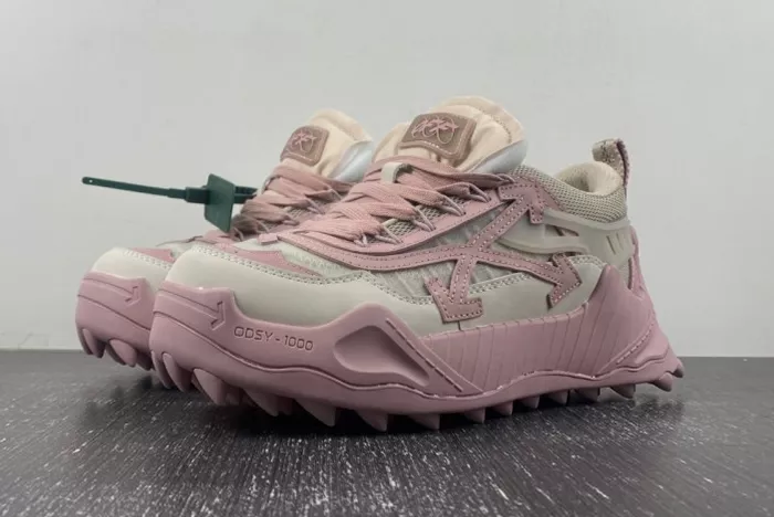 Off-White c/o Virgil Abloh