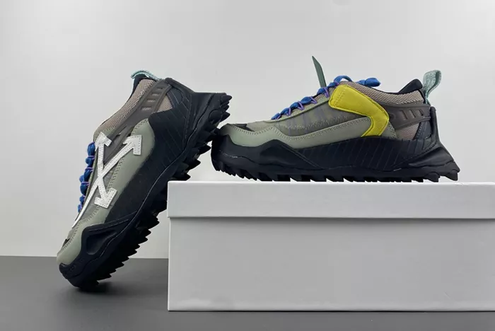 Off-White c/o Virgil Abloh Gray White