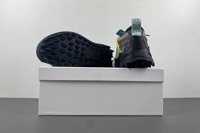 Off-White c/o Virgil Abloh Gray White