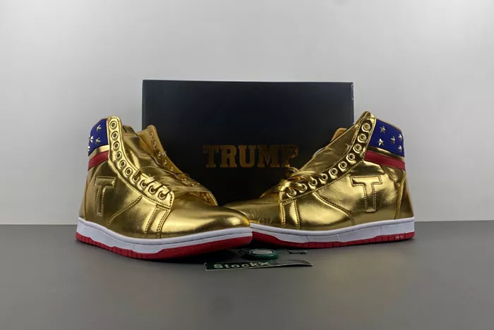 DONALD TRUMP NEVER SURRENDER Gold Color